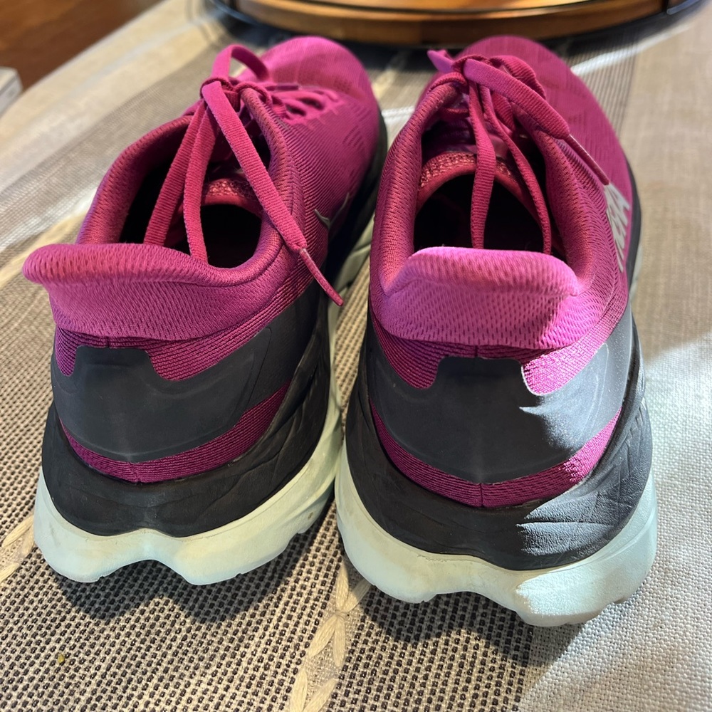 Hoka Mach size 10